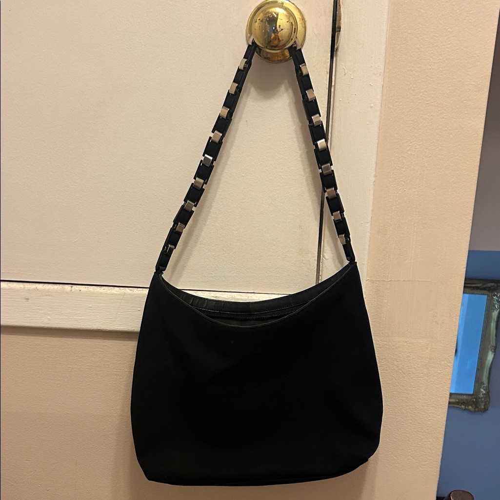 Chic Black Salvatore Ferragamo Shoulder Bag With Chain Strap Is Perfect.